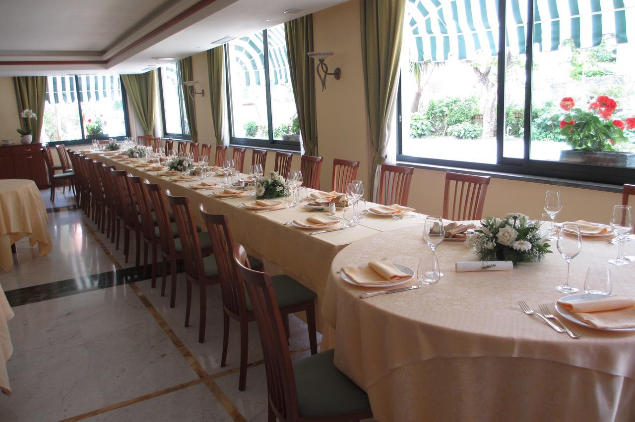 מונליה Villa Argentina מראה חיצוני תמונה